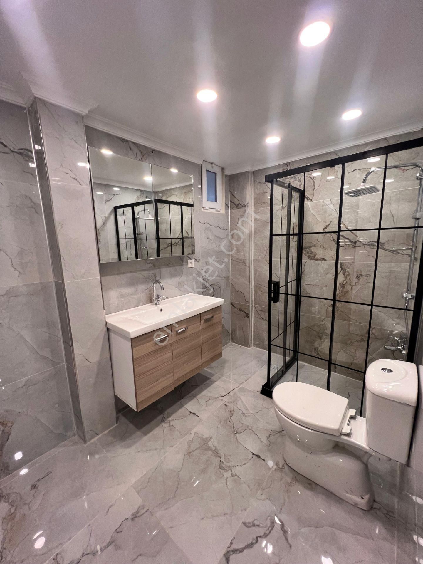 Kaçmaz'dan Sahilde Marmaya Yakın Cadde Üzeri Sokağa Ceğheli 3+1 - Görsel 14