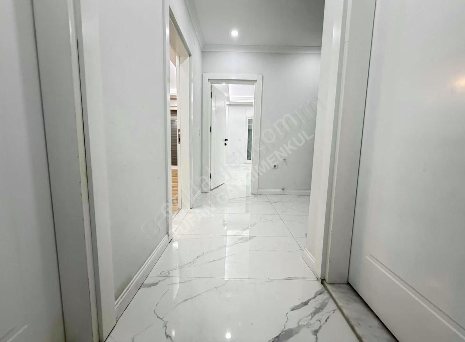 Ilıcada Devasa Büyük Arakat Kiralık 2+1 Sıfır Daire - Görsel 11