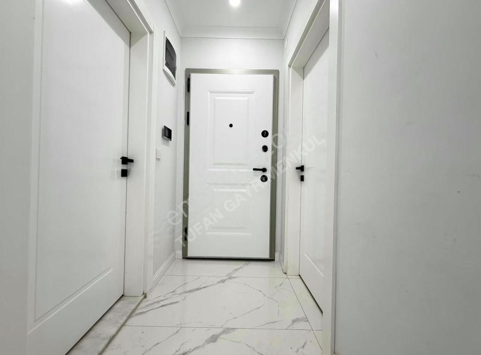 Ilıcada Devasa Büyük Arakat Kiralık 2+1 Sıfır Daire - Görsel 20