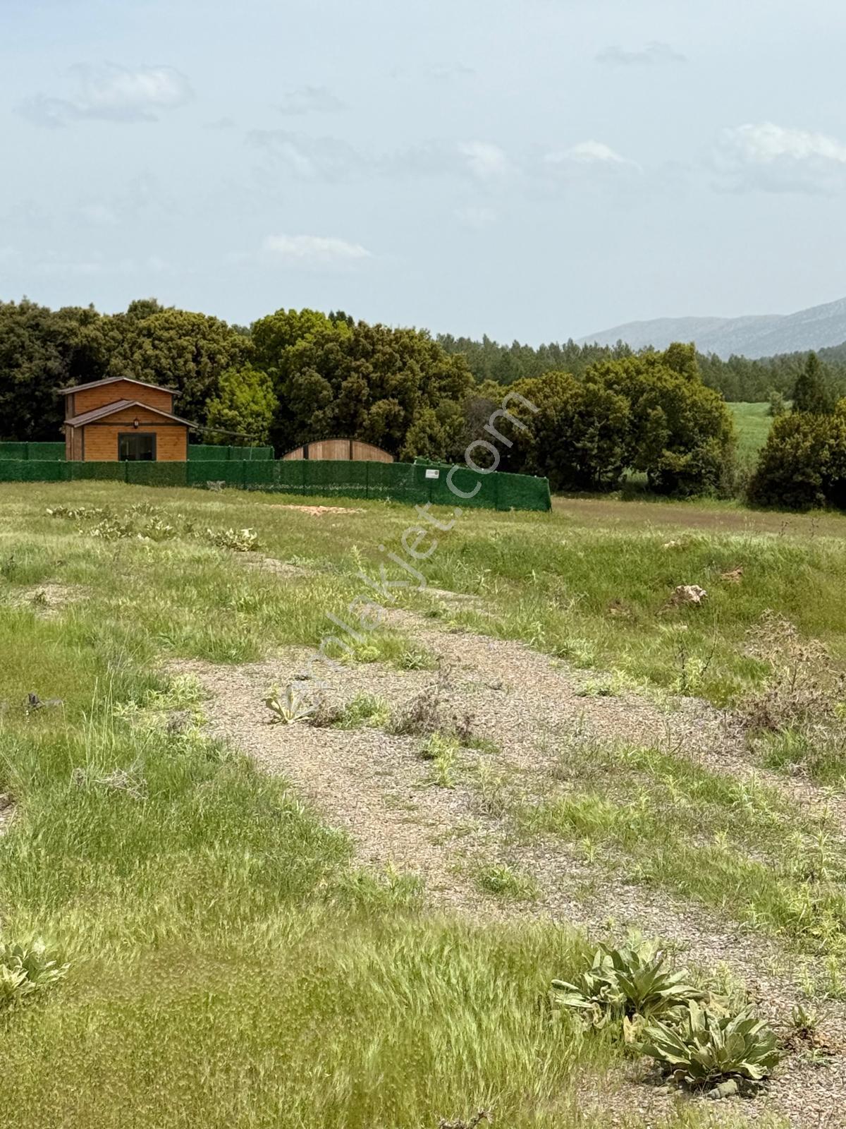 Ender Uysal Gayrimenkulden Tavas Yaka Da Satılık Villa Arsası..... - Görsel 13