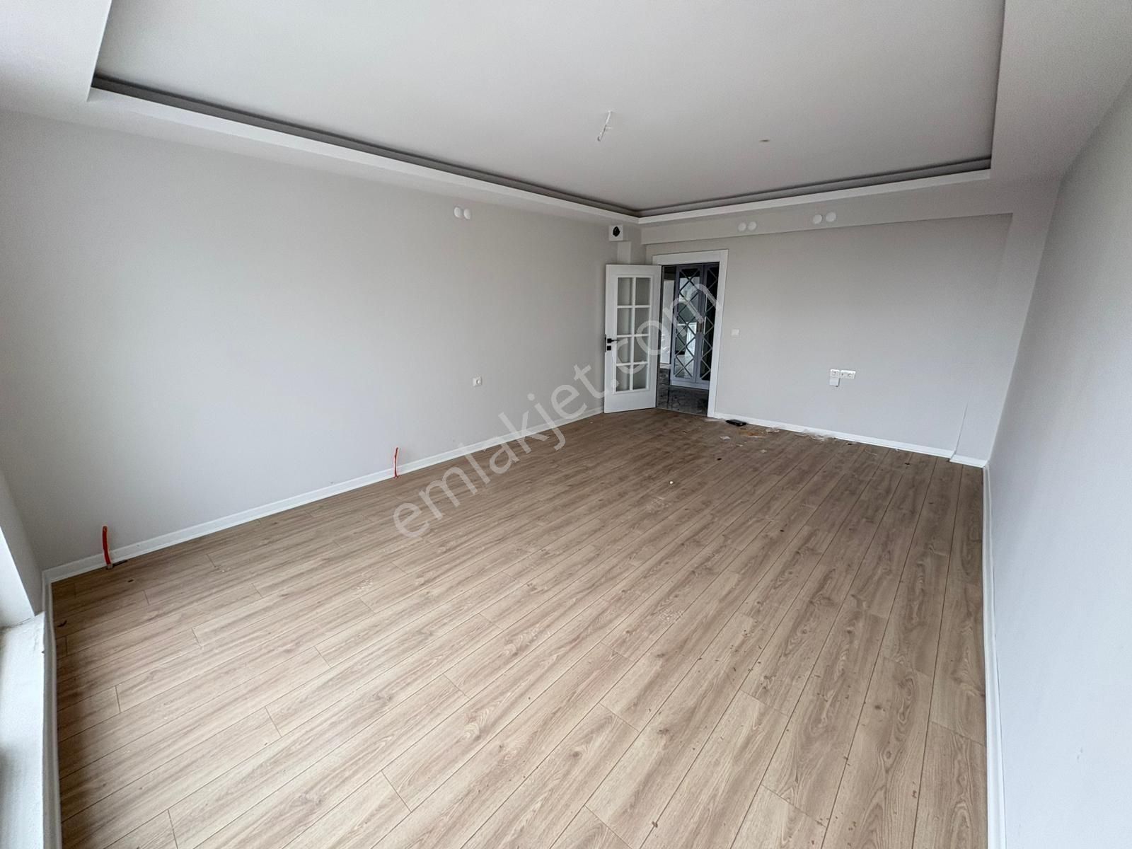 Yılmazer'den Şahane Tasarımyla Güny Cepheli Manzaralı Arakat 3+1 - Görsel 8