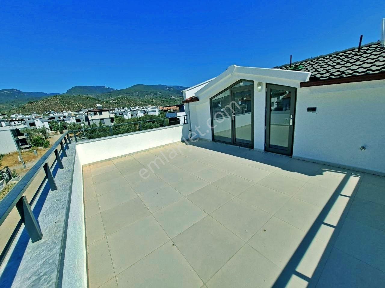 Uytundan Güre Oteller Bölgesinde Satılık 3+1 Akıllı Lüks Villa - Görsel 9