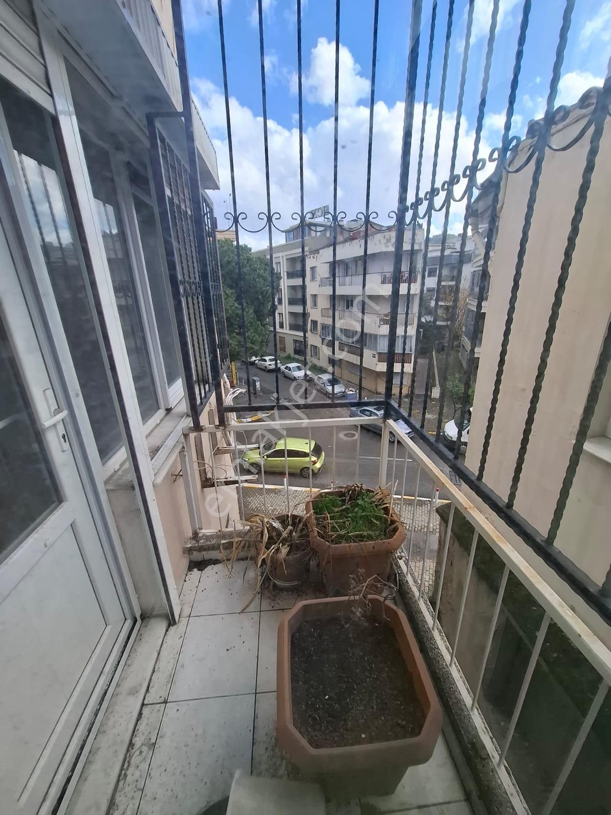 Balçovada Anayolda Metro Yakını Asansörlü Arakat Satılık 3+1 - Görsel 7