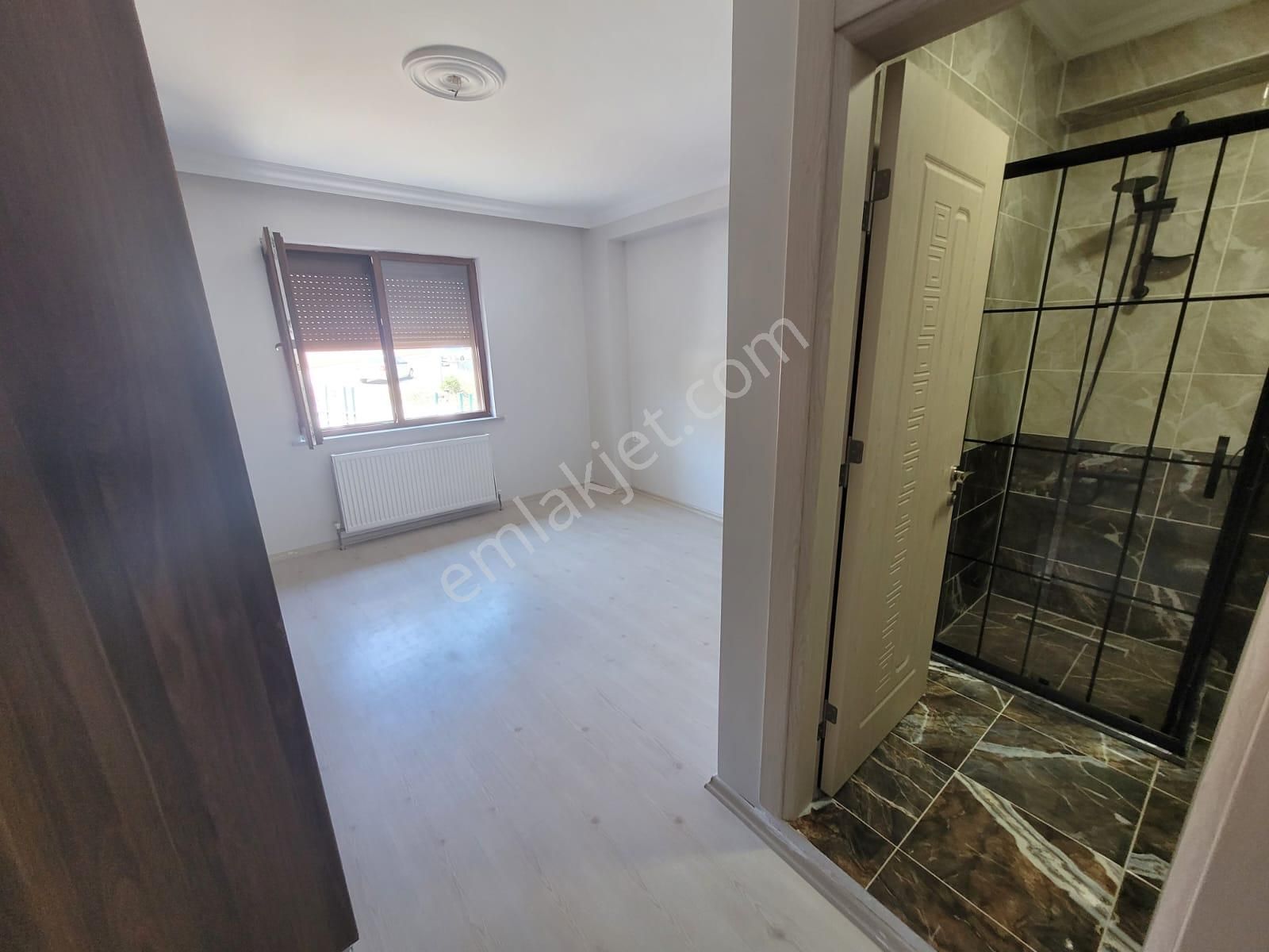 Delux'den Hürriyet Mah.'de Havuz Manzaralı Geniş Lux 2+1 - Görsel 21