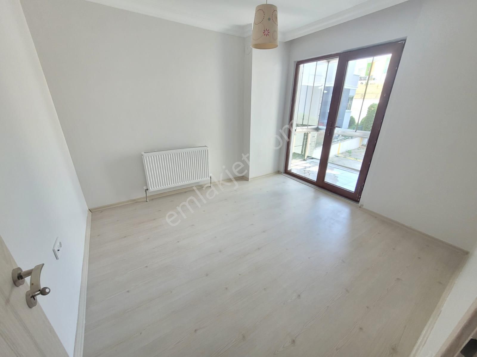 Delux'den Hürriyet Mah.'de Havuz Manzaralı Geniş Lux 2+1 - Görsel 17