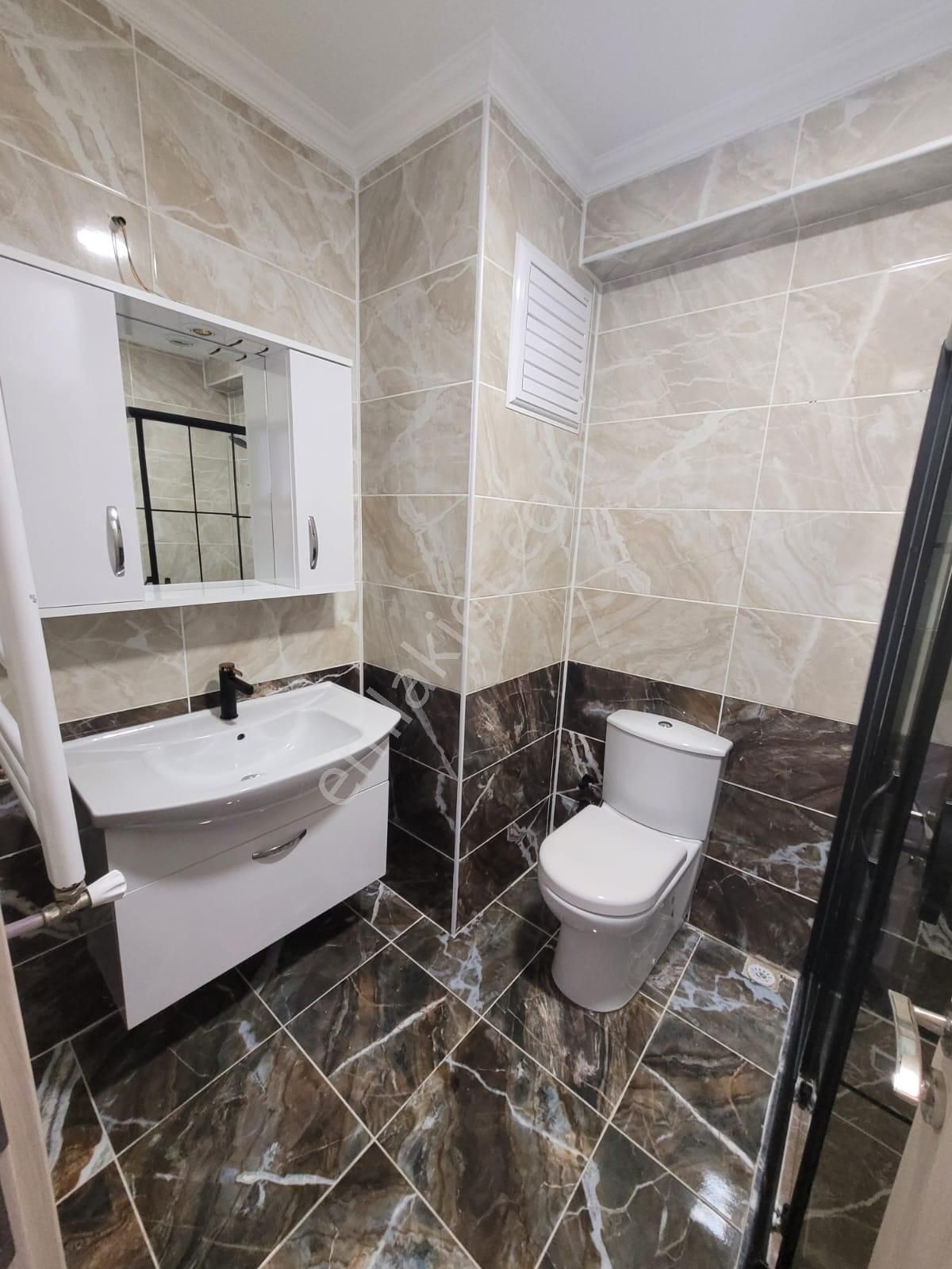 Delux'den Hürriyet Mah.'de Havuz Manzaralı Geniş Lux 2+1 - Görsel 28