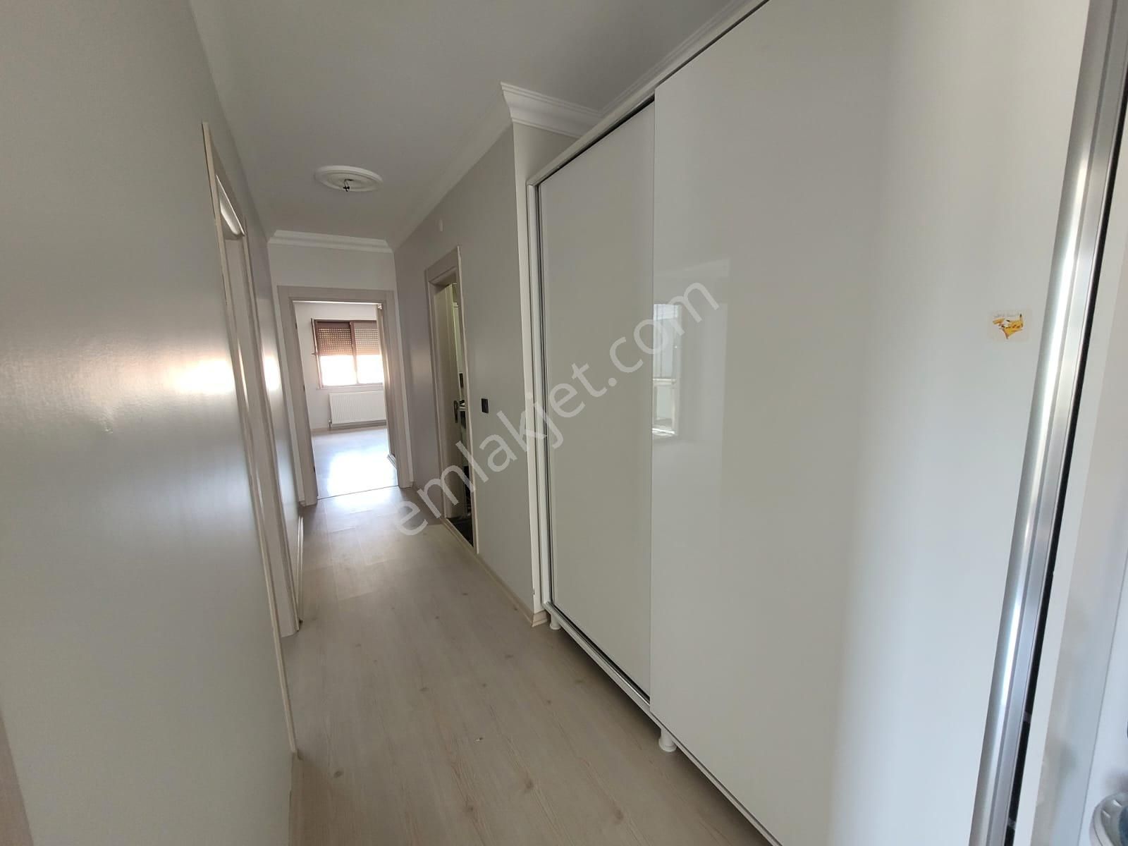 Delux'den Hürriyet Mah.'de Havuz Manzaralı Geniş Lux 2+1 - Görsel 15