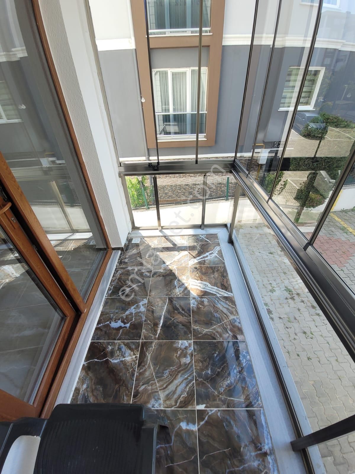 Delux'den Hürriyet Mah.'de Havuz Manzaralı Geniş Lux 2+1 - Görsel 19