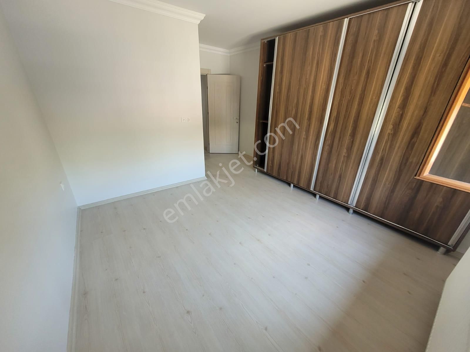 Delux'den Hürriyet Mah.'de Havuz Manzaralı Geniş Lux 2+1 - Görsel 23