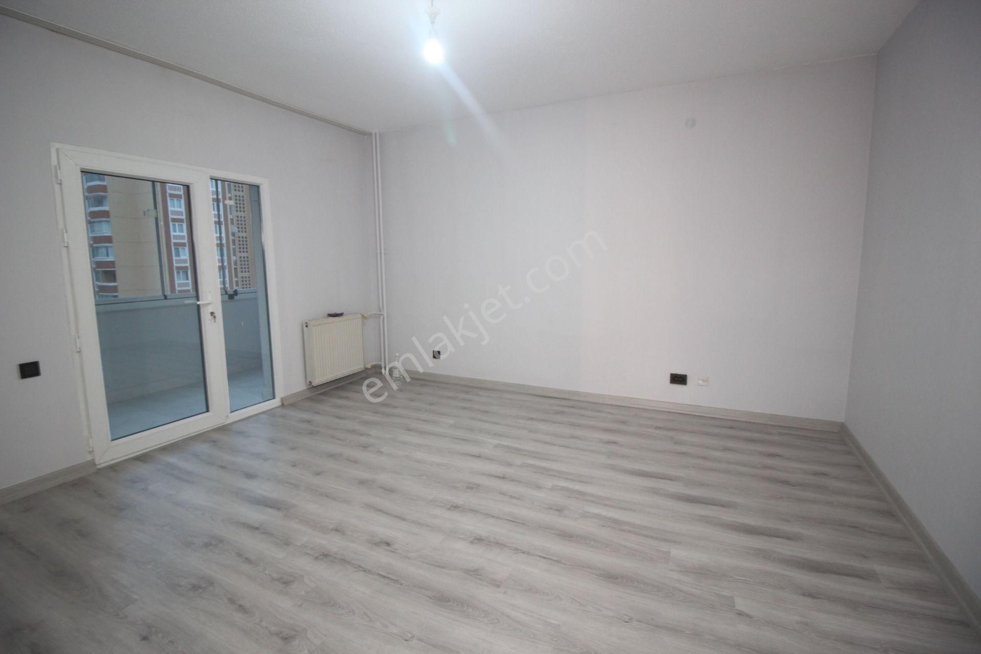 Elvankent Banka Blokları'nda Arakat Asansörlü Manzaralı 2+1 Satılık Daire - Görsel 10