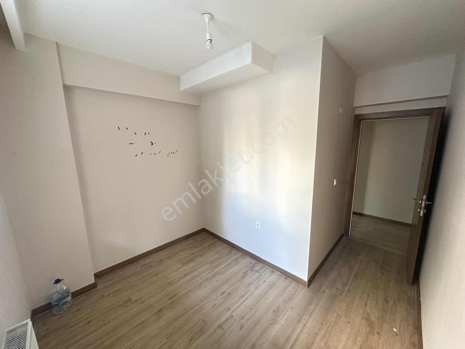 Kapaklı İnönü Mah Merkezi Konumda Kiralık 2+1 Daire - Görsel 14