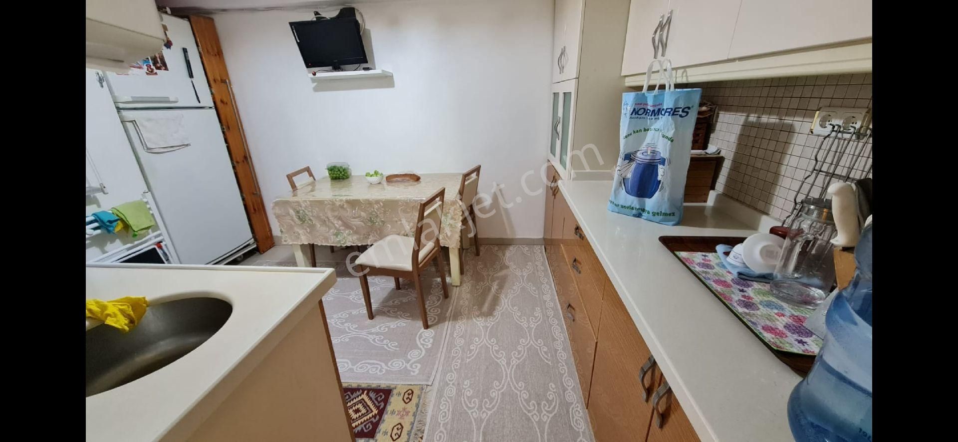 Sefaköy Kartaltepe Mahallesinde Metrobüse 5 Dk Mesafede 3+1 Geniş Daire - Görsel 27