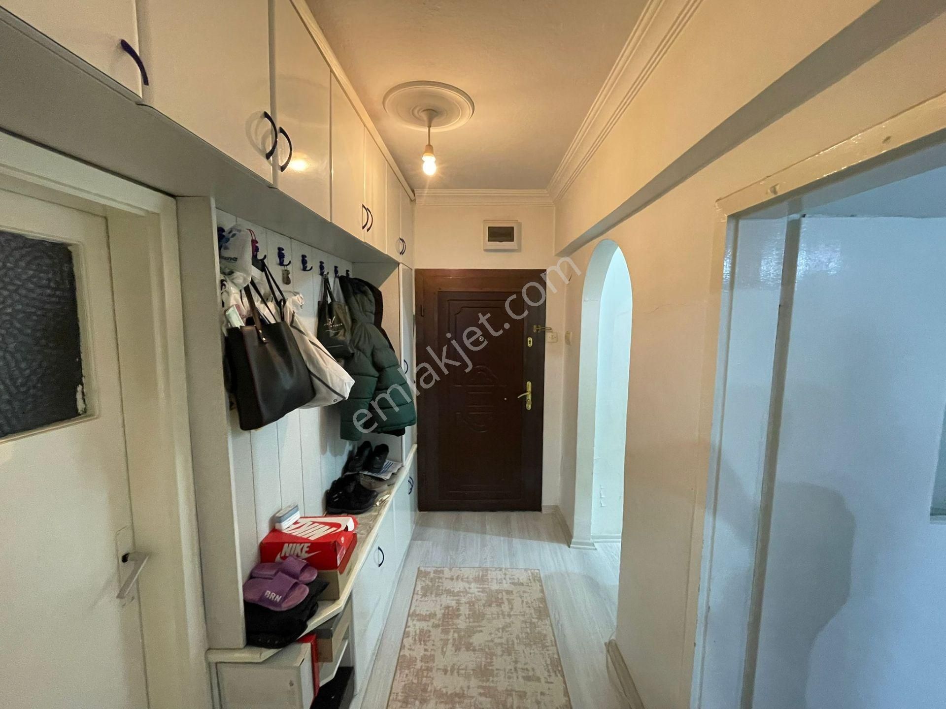 İncirli Caddesi Yakını Katta Masrafsız Ytapılı 3+1 - Görsel 21