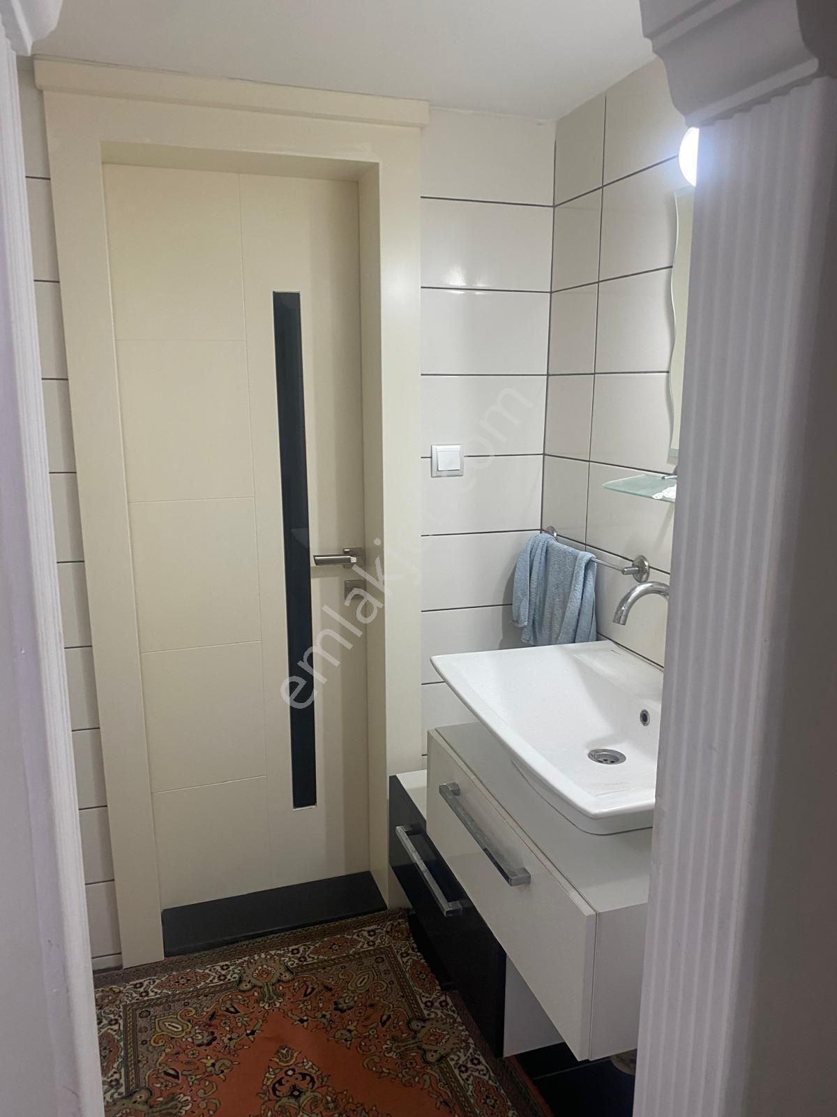 Kuşpınarda Diş Hastanesi Yanı İçi Komple Yenilenmiş 2,5+1 Satılık Daire - Görsel 7