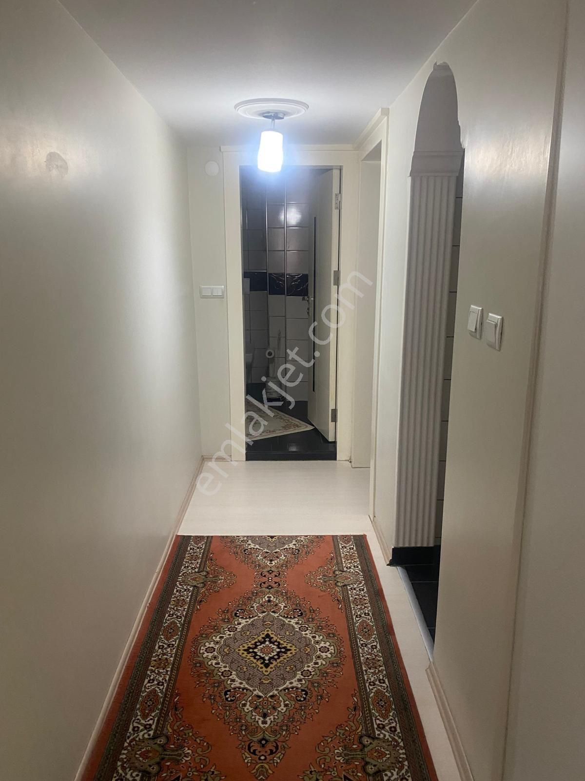 Kuşpınarda Diş Hastanesi Yanı İçi Komple Yenilenmiş 2,5+1 Satılık Daire - Görsel 3