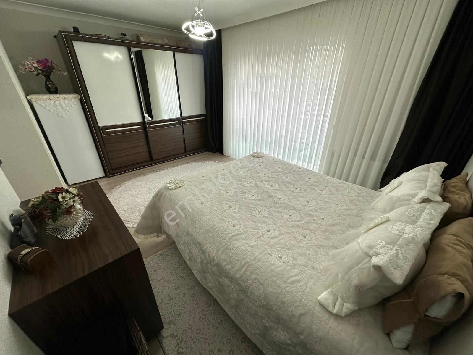 Yeni Cimşit Mh^de E. Banyolu G. Odalı 160m2 Genişlikte Ön Cp. 4+1 Full Yapılı Daire ! - Görsel 19