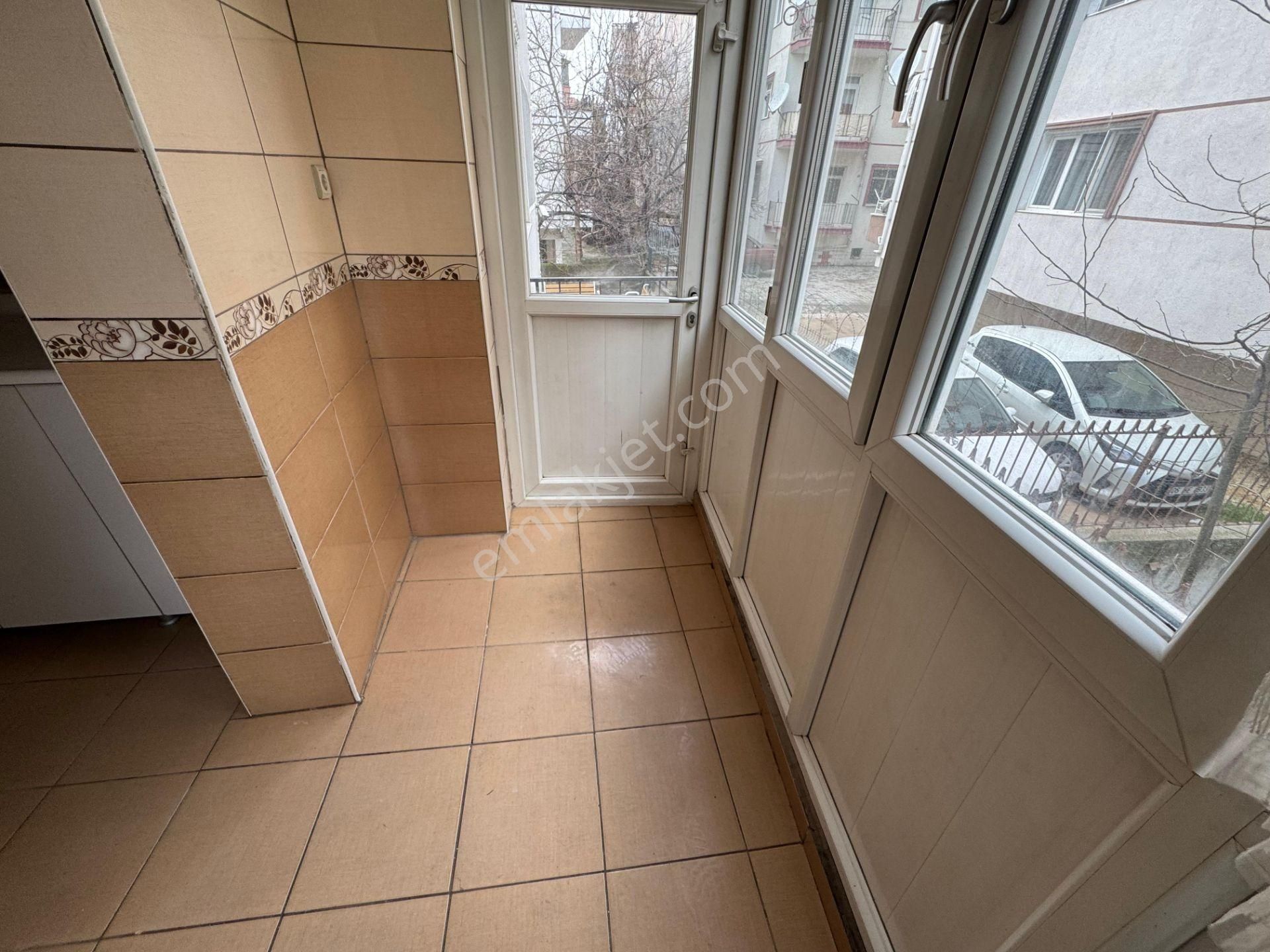 Akşemsettin Mahallesinde 3+1 Yüksek Giriş Satılık Daire - Görsel 4