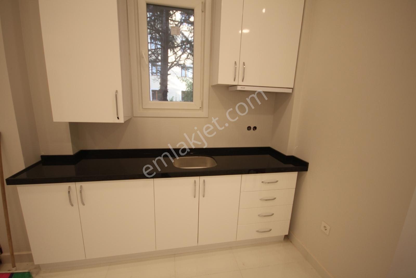 Satılık Dükkan Ferahevlerde İskanlı Yatırımcıya Uygun Büyük Arsa - Görsel 33