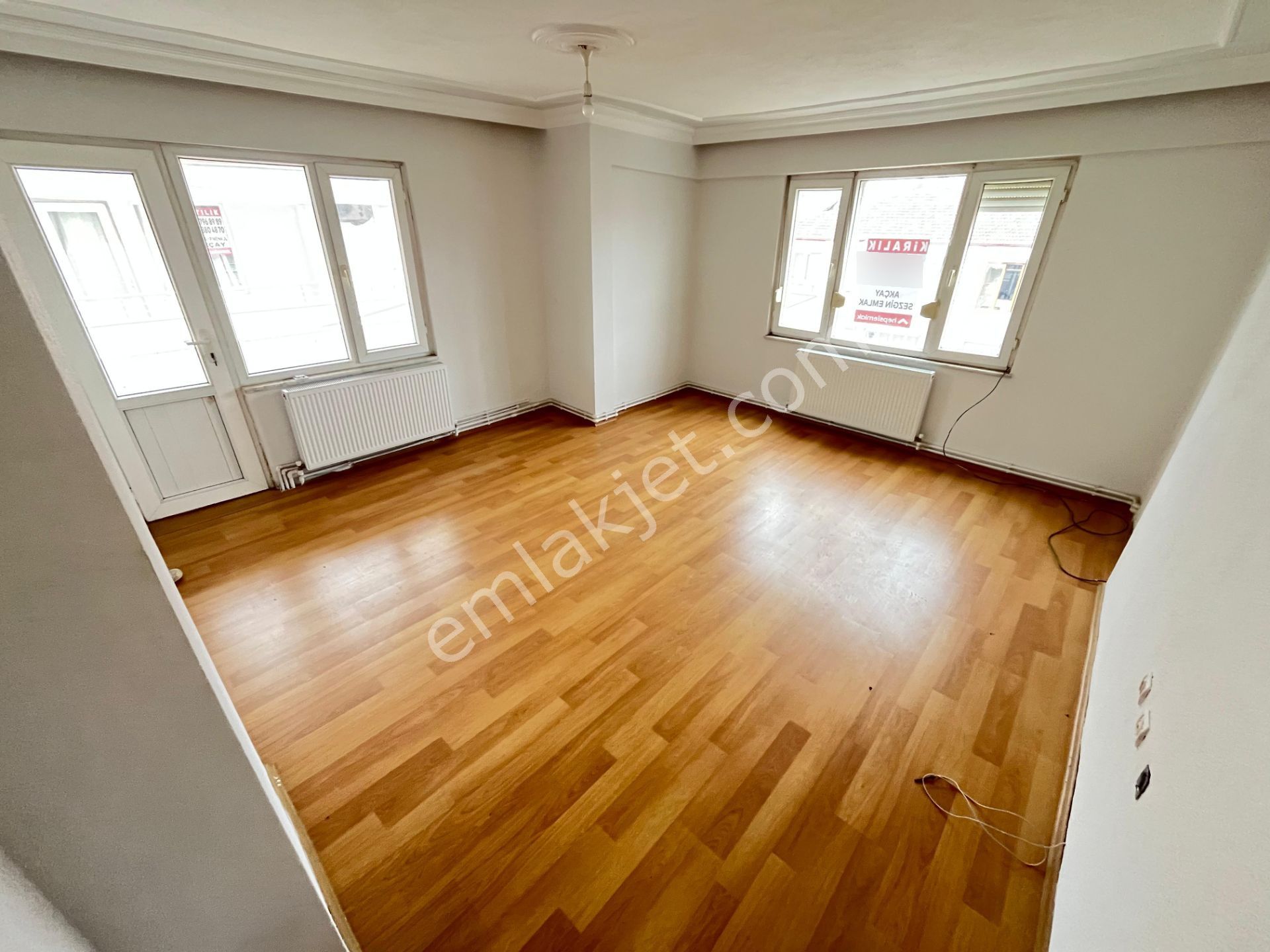 Sezgin Emlaktan Altınkumda Doğalgazlı Sürekli Kiralık Geniş 2+1 - Görsel 5