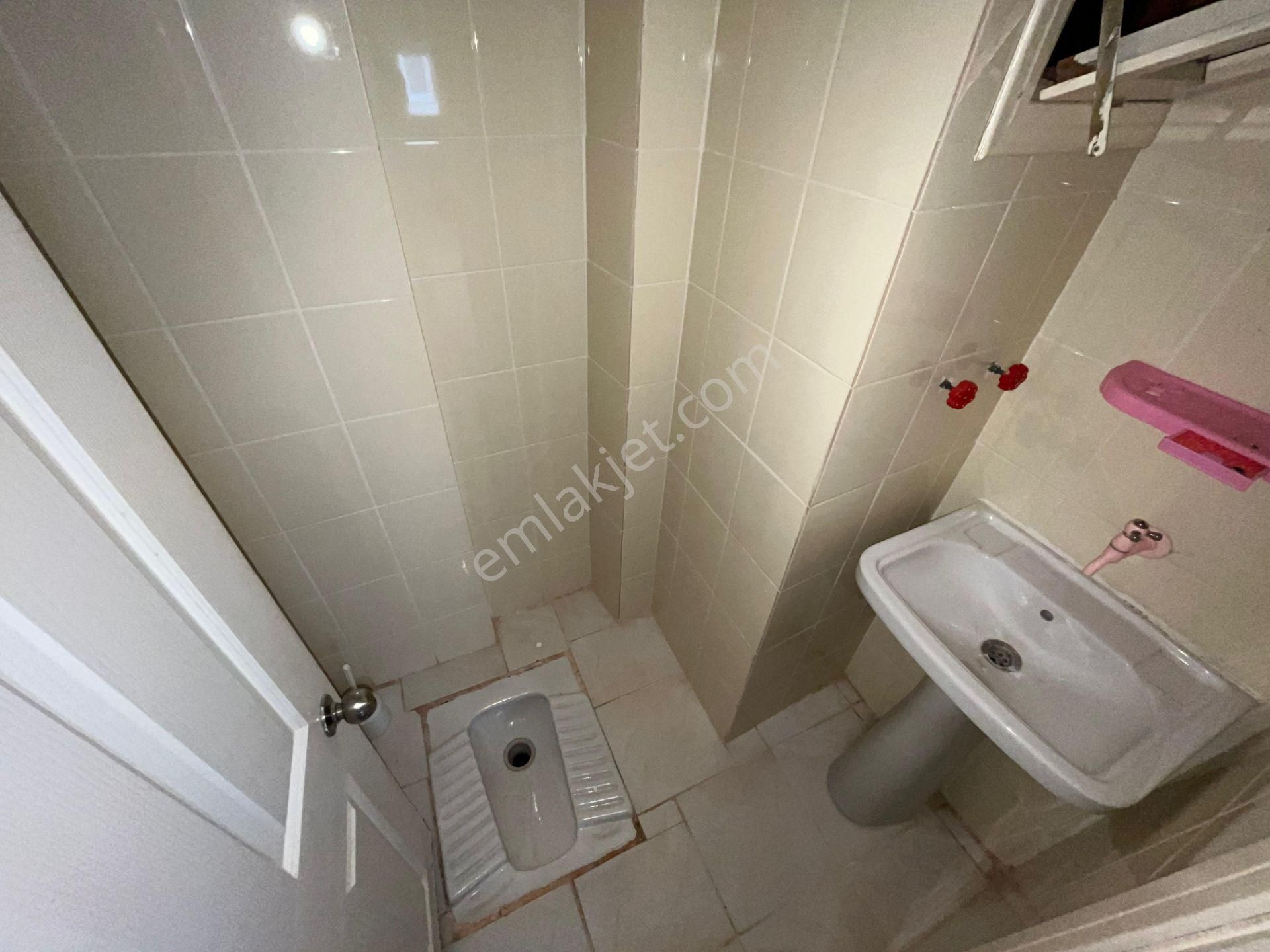 Sezgin Emlaktan Altınkumda Doğalgazlı Sürekli Kiralık Geniş 2+1 - Görsel 29