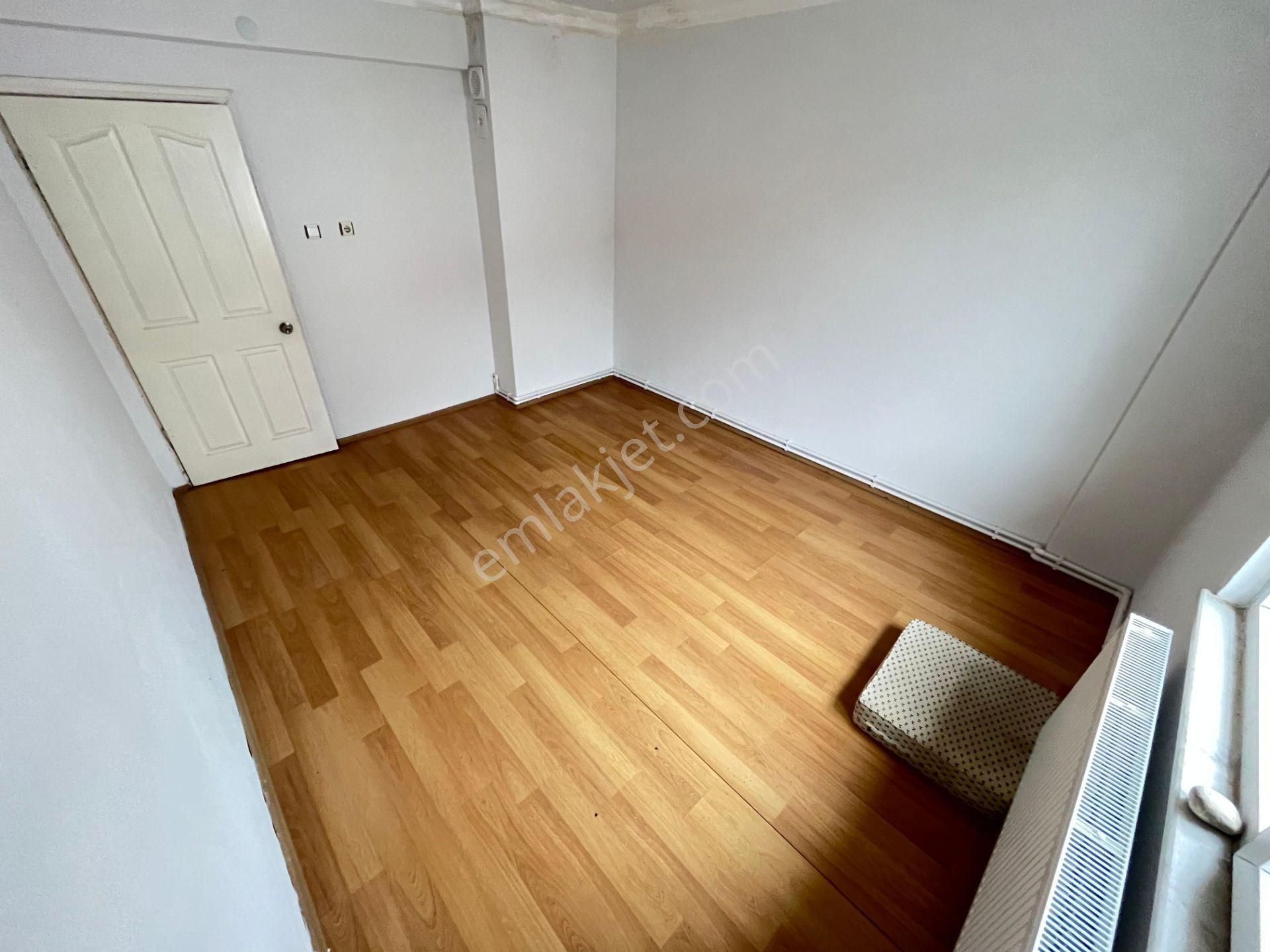 Sezgin Emlaktan Altınkumda Doğalgazlı Sürekli Kiralık Geniş 2+1 - Görsel 35