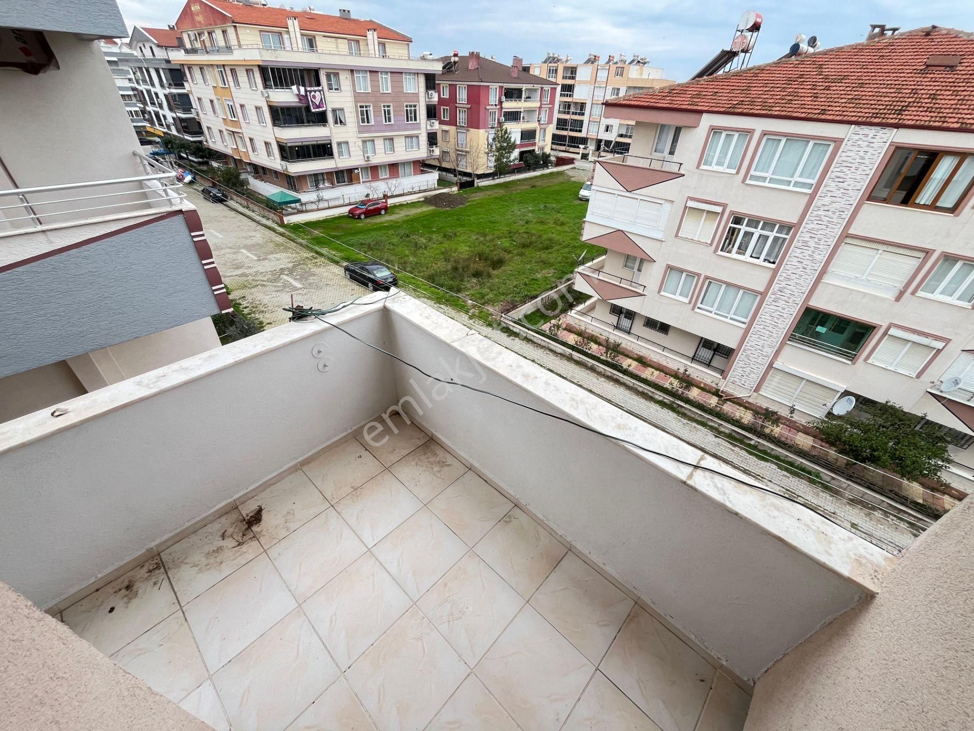 Sezgin Emlaktan Altınkumda Doğalgazlı Sürekli Kiralık Geniş 2+1 - Görsel 10