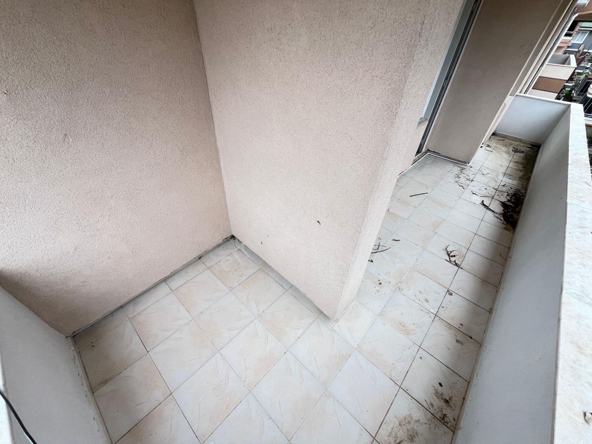 Sezgin Emlaktan Altınkumda Doğalgazlı Sürekli Kiralık Geniş 2+1 - Görsel 18