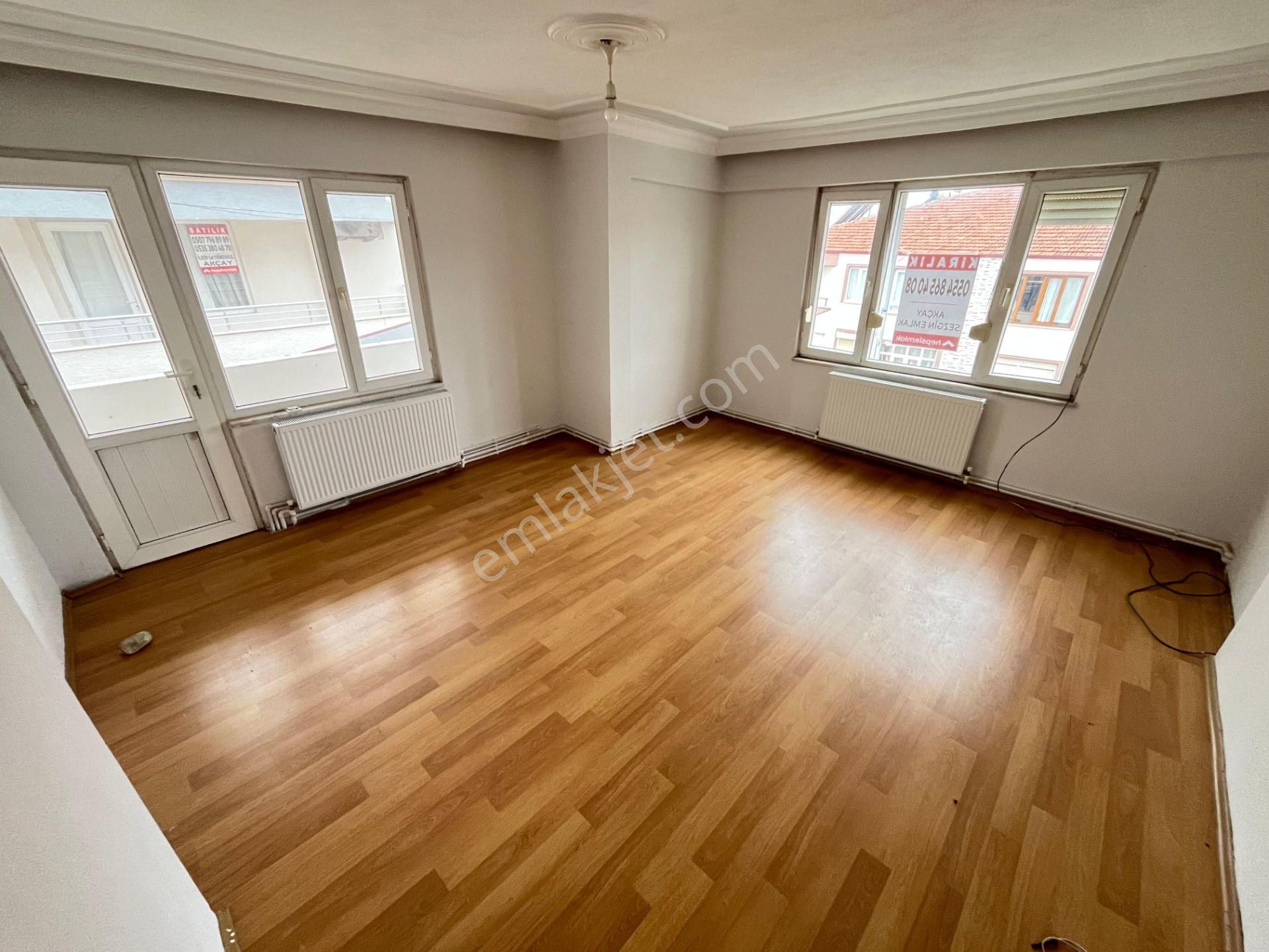 Sezgin Emlaktan Altınkumda Doğalgazlı Sürekli Kiralık Geniş 2+1 - Görsel 2