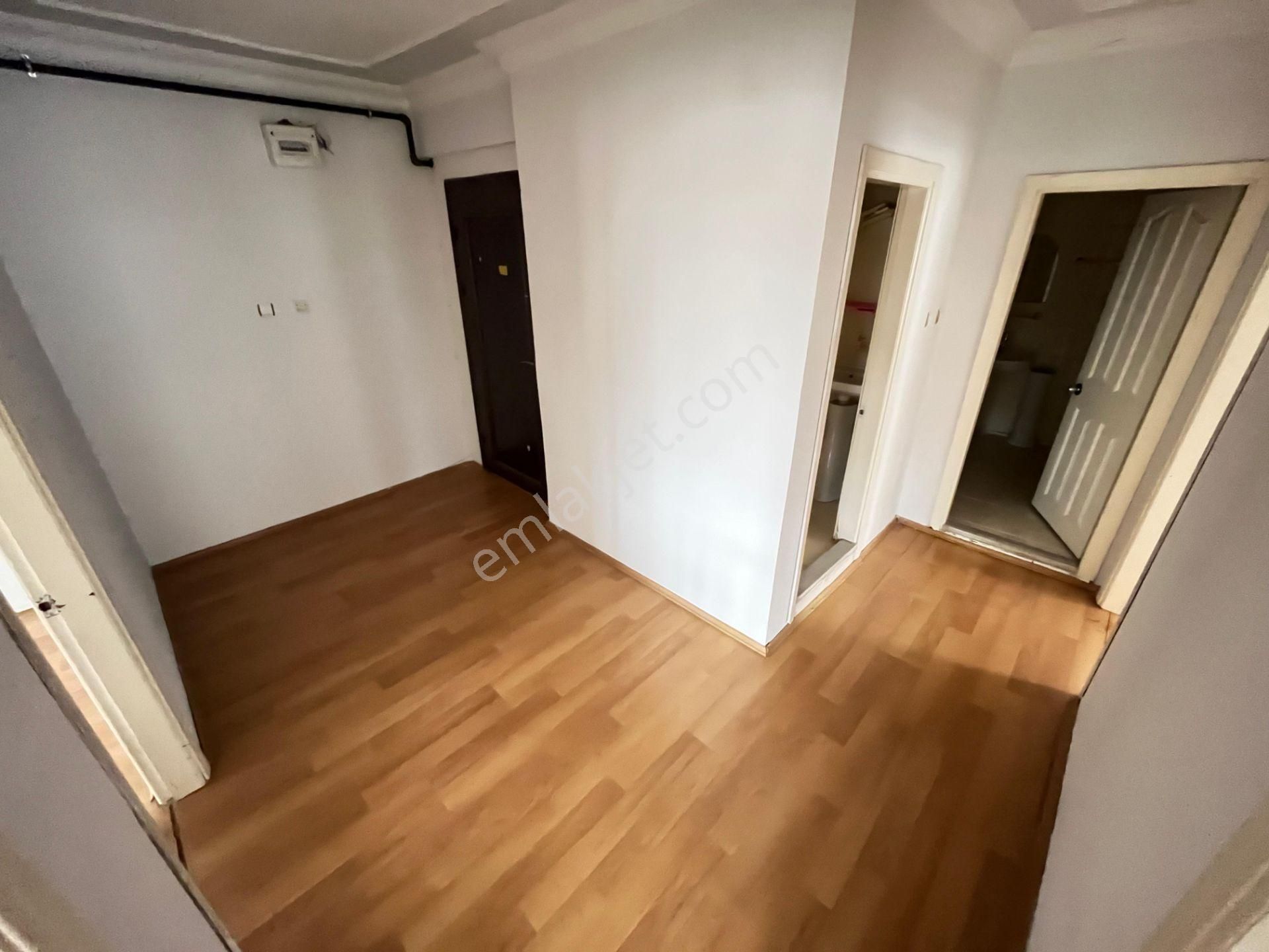 Sezgin Emlaktan Altınkumda Doğalgazlı Sürekli Kiralık Geniş 2+1 - Görsel 33