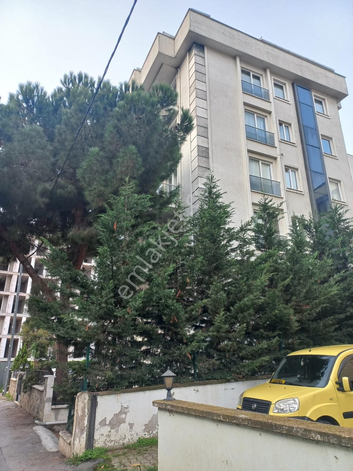 Cevizli Mh. Minibüse Yakın Ara Kat İskanlı 2+1 70 M2-boş Daire - Görsel 2