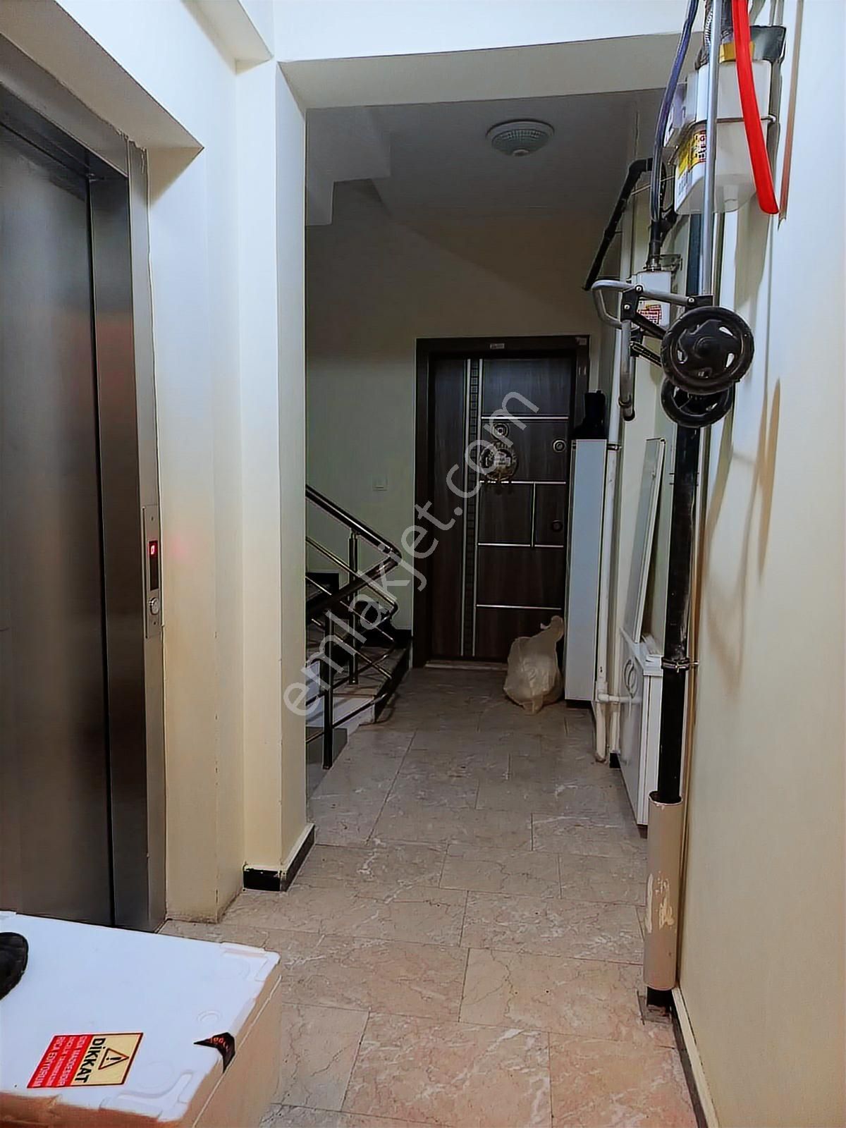 Pendik Şeyhli Yola Ve Metroya Yakın 2+1 Arakat 80 M2 İskanlı - Görsel 28