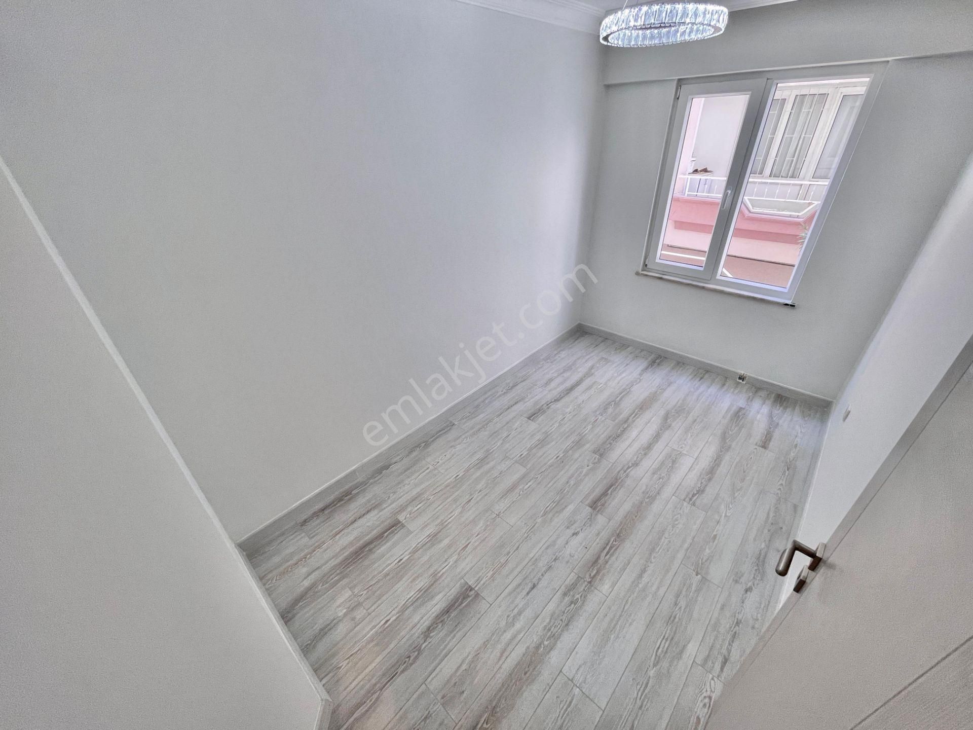 Berkay Demirel'den İkizçayda Ön Cephe Ayrı Mutfak Çift Balkon 3+1 Daire - Görsel 30