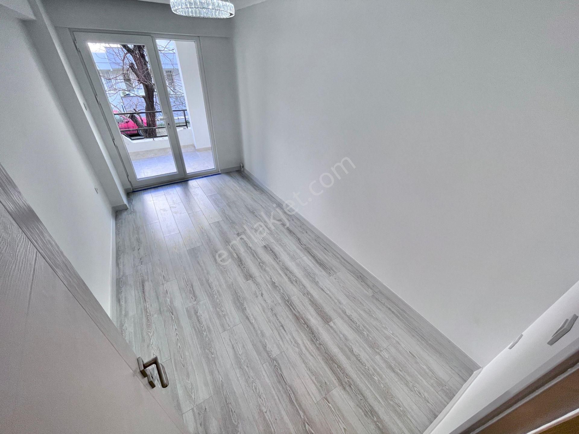 Berkay Demirel'den İkizçayda Ön Cephe Ayrı Mutfak Çift Balkon 3+1 Daire - Görsel 24