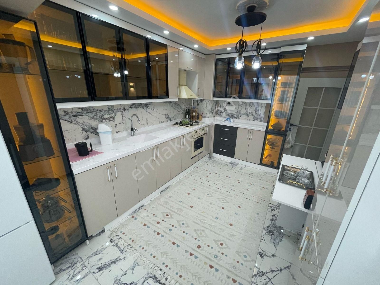 Sincan Mareşalda 3+1 Ara Kat Full+full Yapılı Mükemmel Konumda Daire - Görsel 5