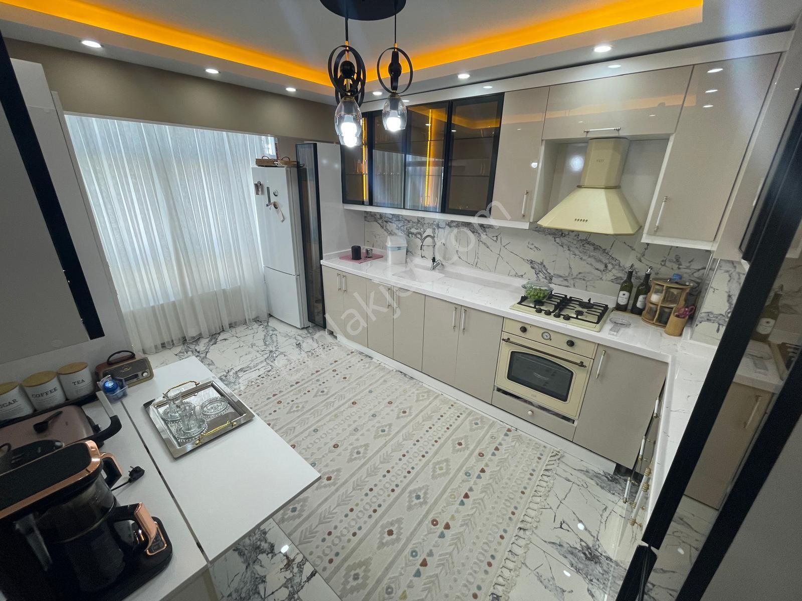 Sincan Mareşalda 3+1 Ara Kat Full+full Yapılı Mükemmel Konumda Daire - Görsel 2