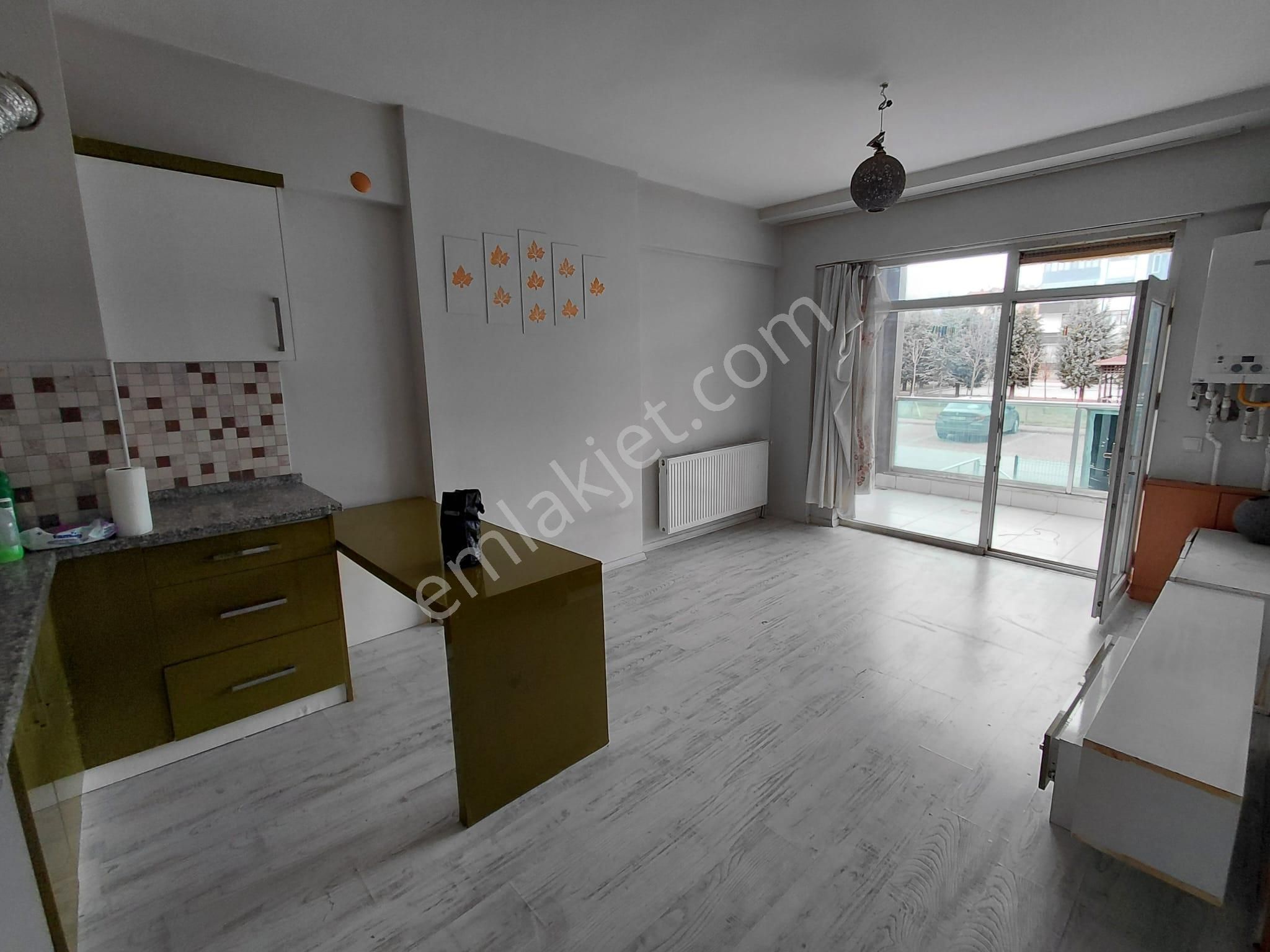 Emrah Çiftci'den Sancak Mah.tramvay Hattı Yanı Kiralık 1+1 Eşyasız Bakımlı Daire - Görsel 5