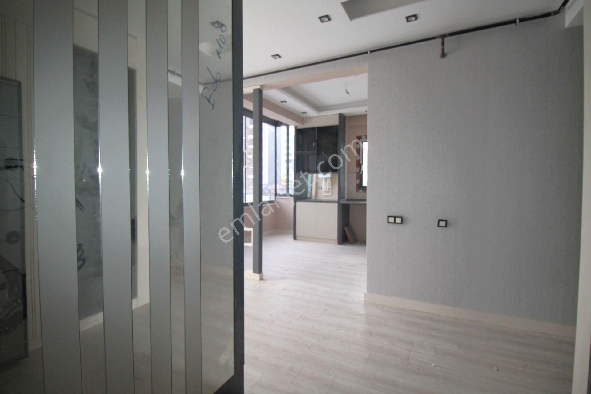 Retro’dan Yaşar Doğu Caddesi Üzrinde Teraslı Site İçi Lüks 2+1 - Görsel 6