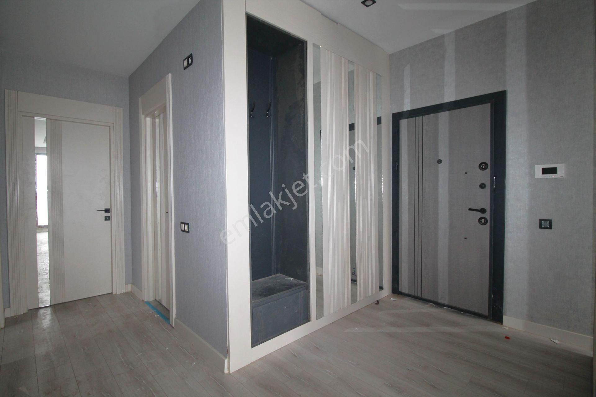 Retro’dan Yaşar Doğu Caddesi Üzrinde Teraslı Site İçi Lüks 2+1 - Görsel 14