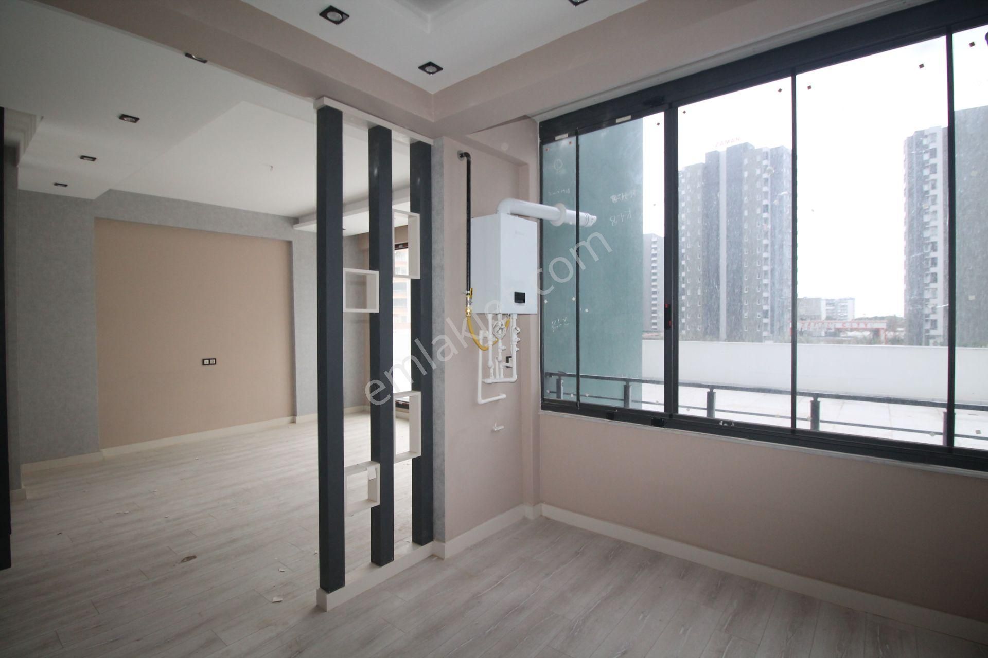 Retro’dan Yaşar Doğu Caddesi Üzrinde Teraslı Site İçi Lüks 2+1 - Görsel 10