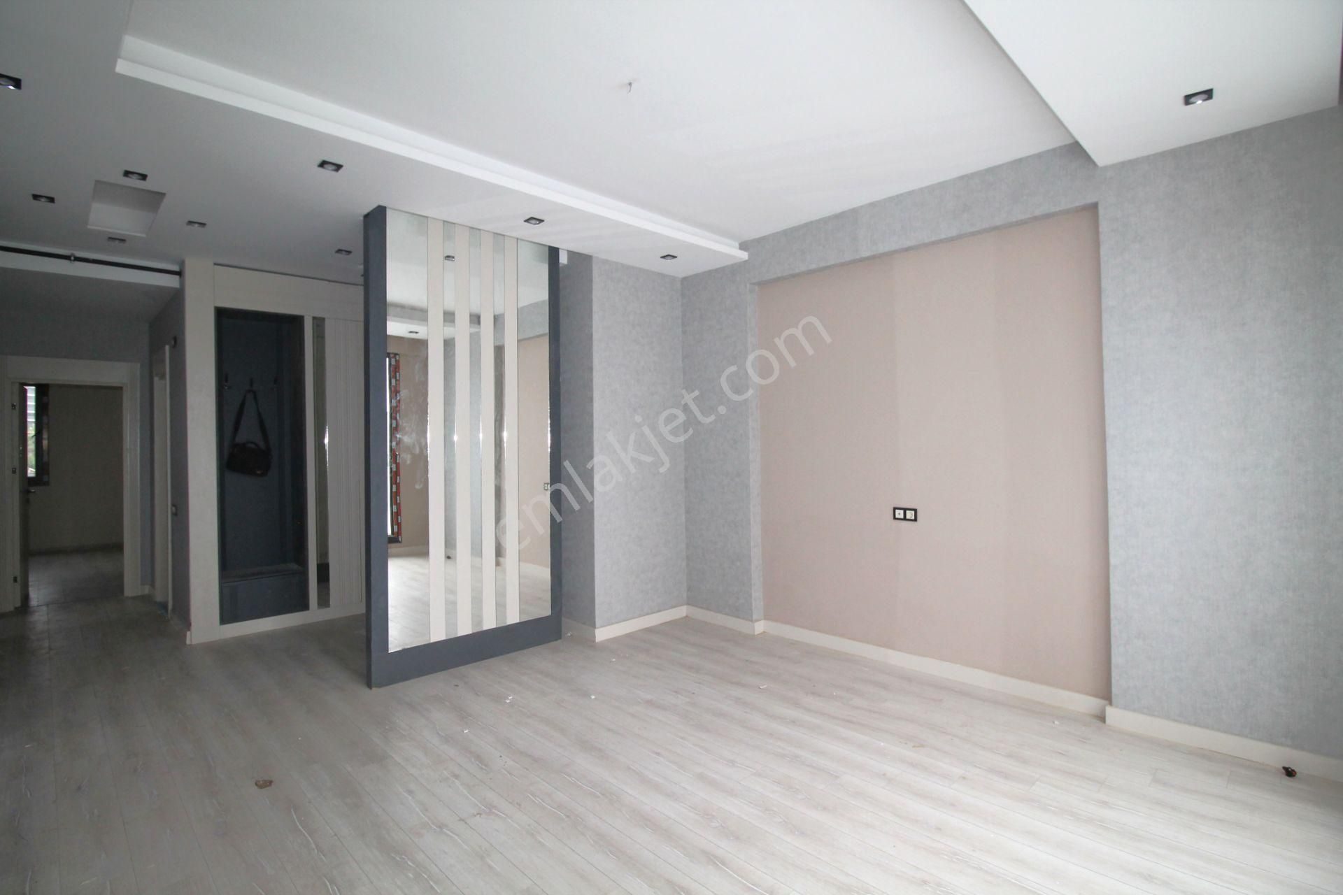 Retro’dan Yaşar Doğu Caddesi Üzrinde Teraslı Site İçi Lüks 2+1 - Görsel 7