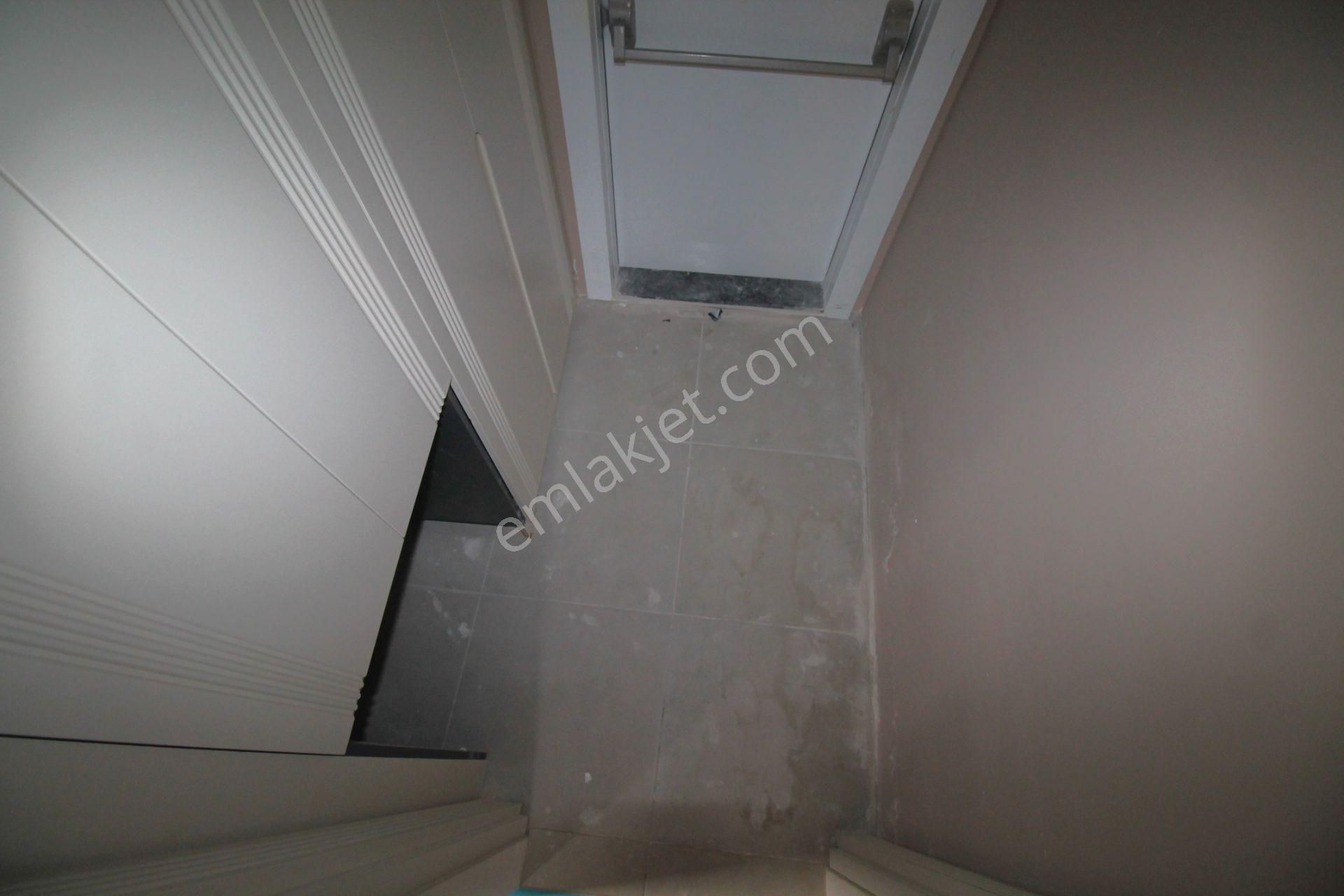 Retro’dan Yaşar Doğu Caddesi Üzrinde Teraslı Site İçi Lüks 2+1 - Görsel 15