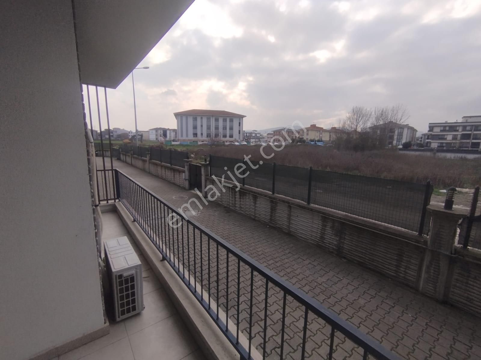 Sakarya Serdivan Vatan Mahallesi 2+1 Kiralık Geniş Daire - Görsel 2
