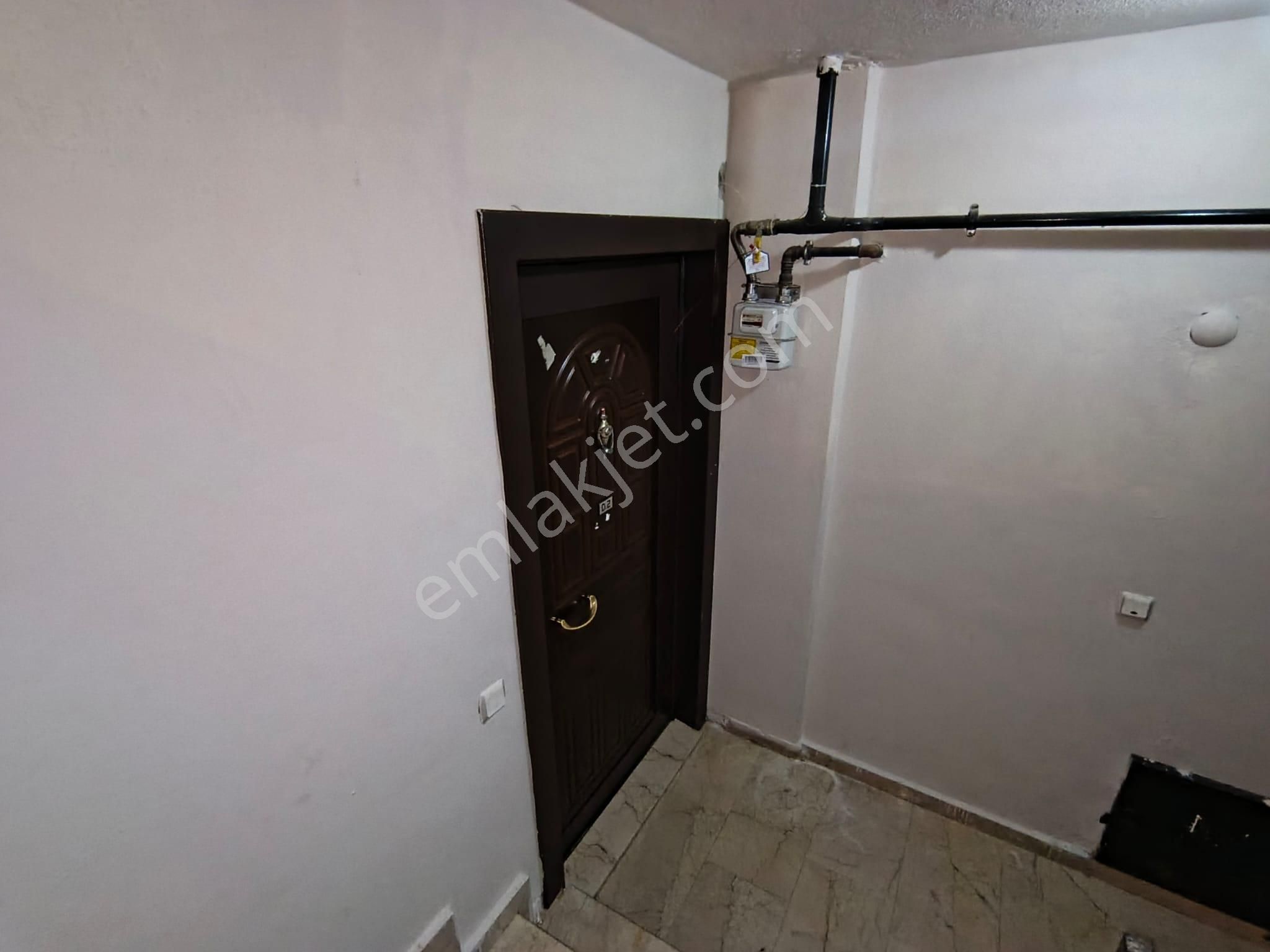 Çekmeköy Mehmet Akif Mh Metroya 5dk Yürüme Kiralık 2+1 80m² Bahçe Katı - Görsel 5