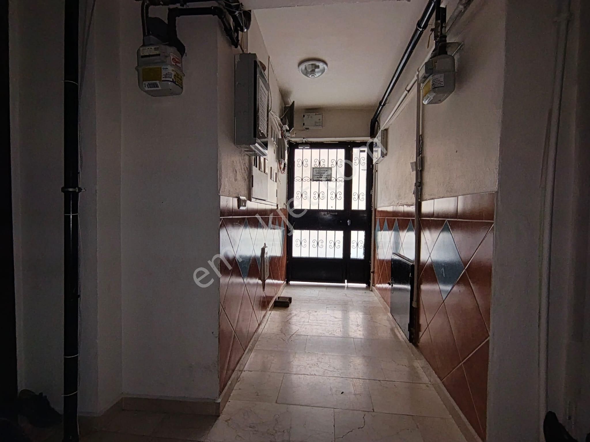 Çekmeköy Mehmet Akif Mh Metroya 5dk Yürüme Kiralık 2+1 80m² Bahçe Katı - Görsel 4