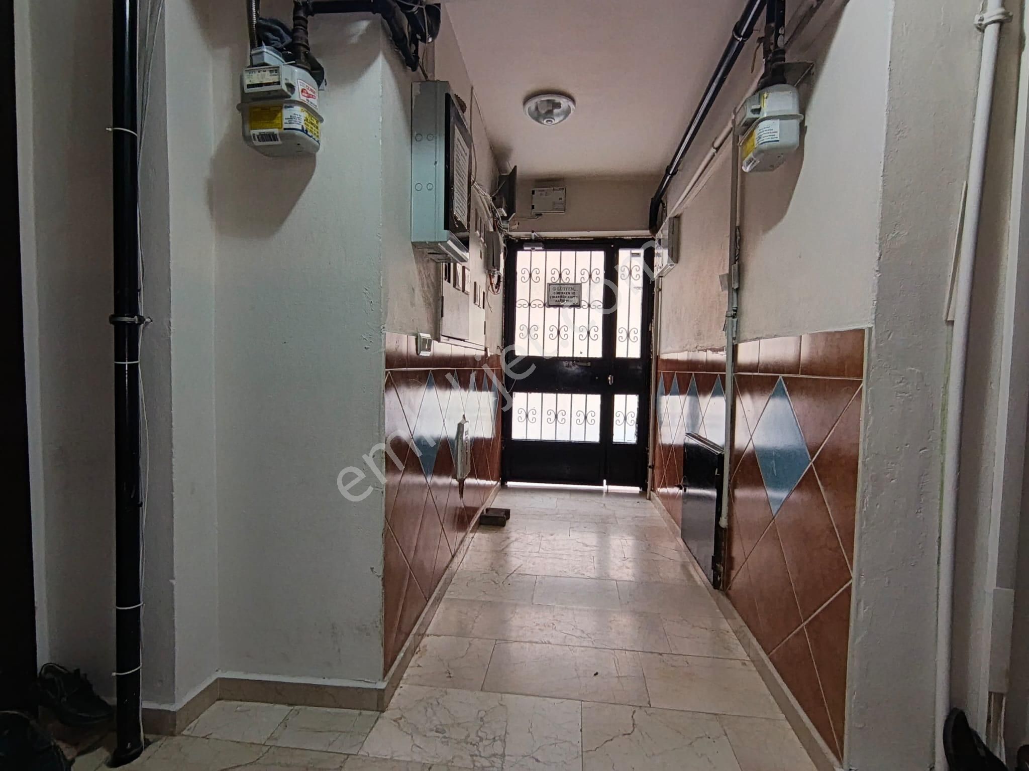 Çekmeköy Mehmet Akif Mh Metroya 5dk Yürüme Kiralık 2+1 80m² Bahçe Katı - Görsel 3