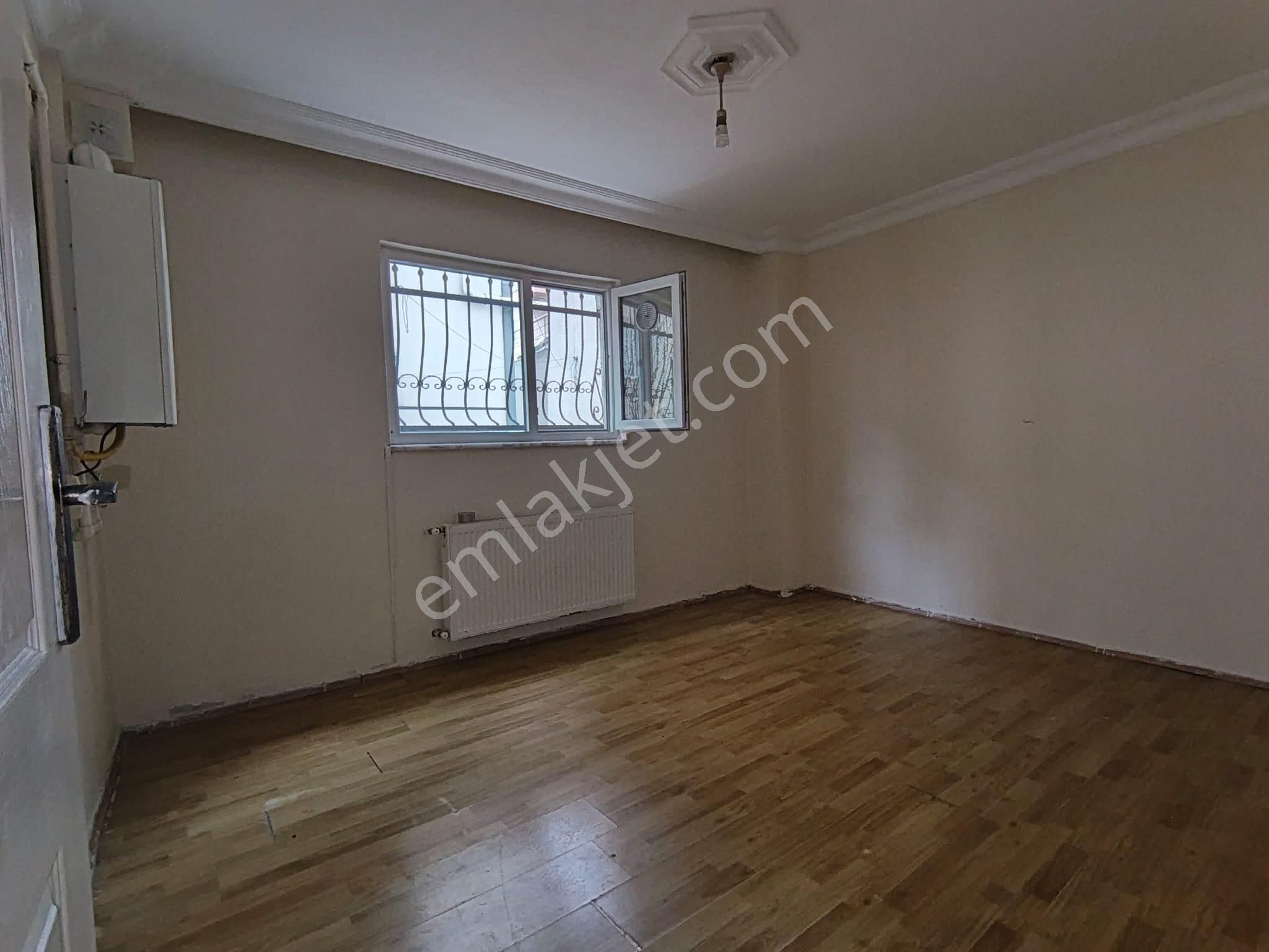 Çekmeköy Mehmet Akif Mh Metroya 5dk Yürüme Kiralık 2+1 80m² Bahçe Katı - Görsel 1