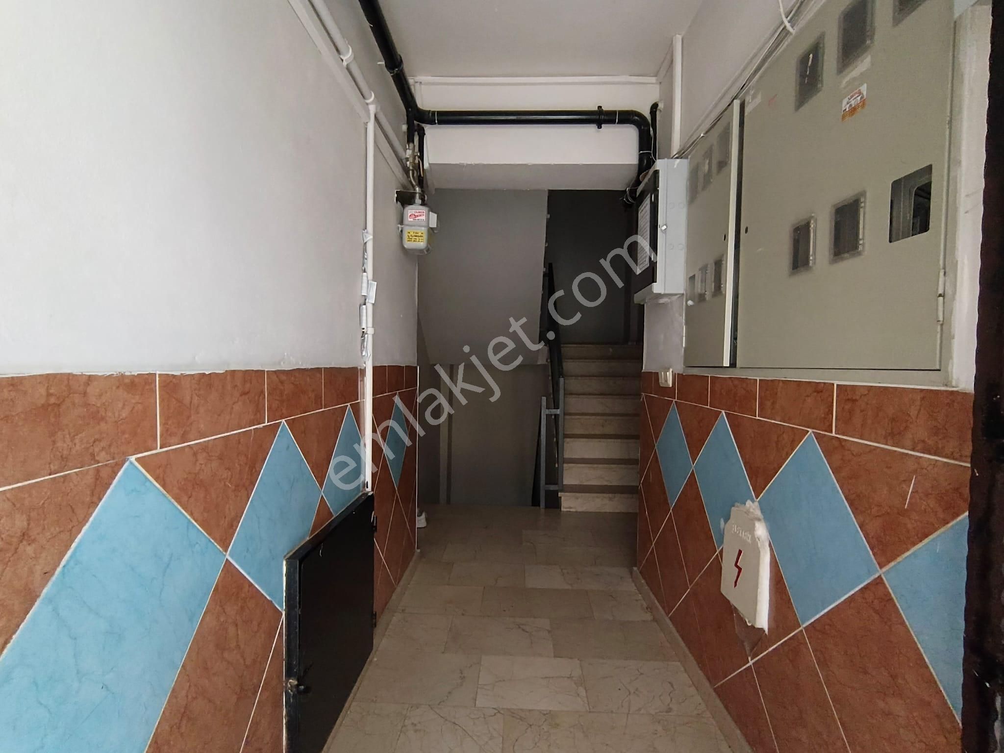 Çekmeköy Mehmet Akif Mh Metroya 5dk Yürüme Kiralık 2+1 80m² Bahçe Katı - Görsel 2
