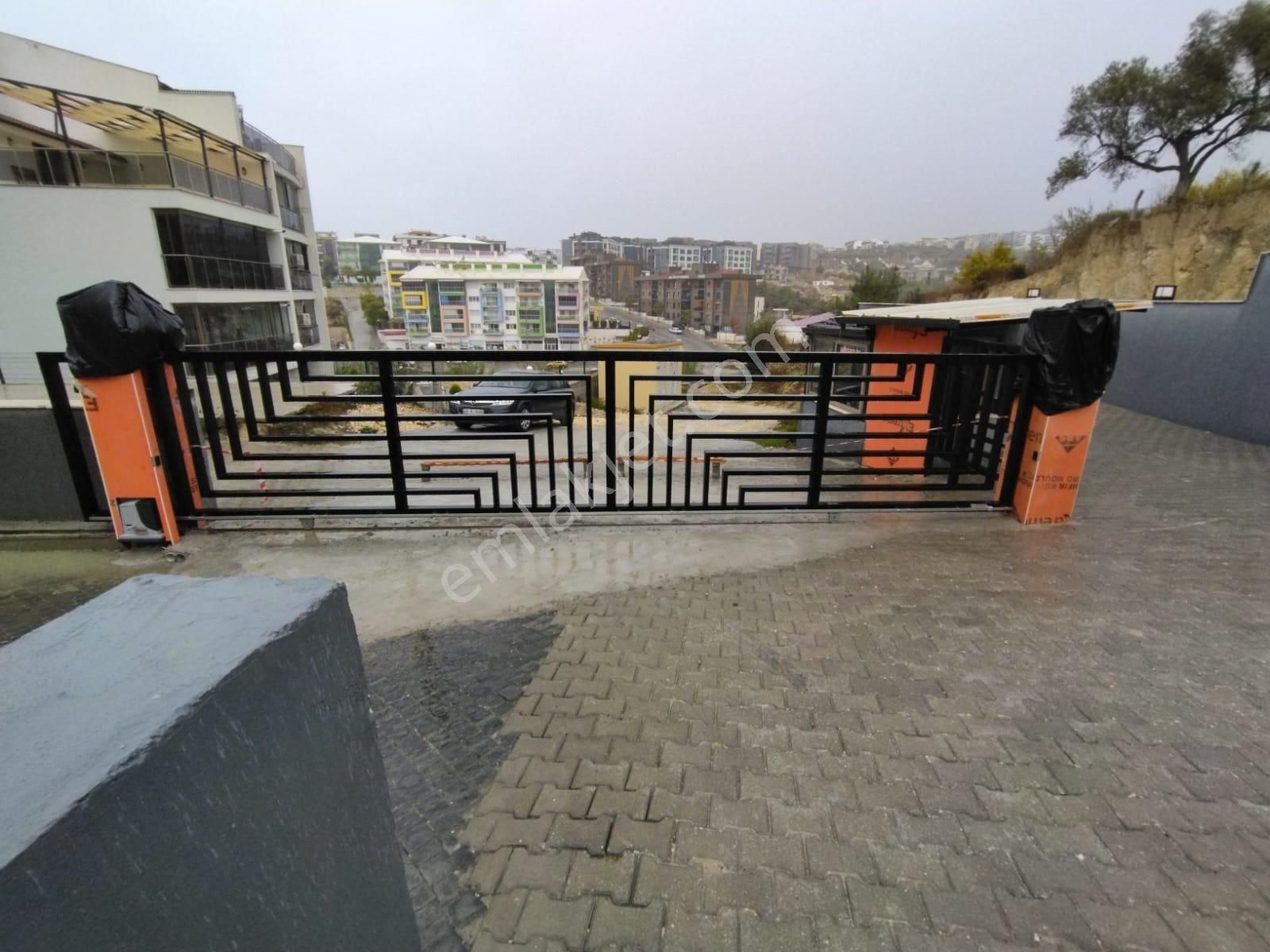 Kuşadası İkiçeşmelik Mahallesinde2+1 Sıfır Eşyalı Satılık Daire - Görsel 23