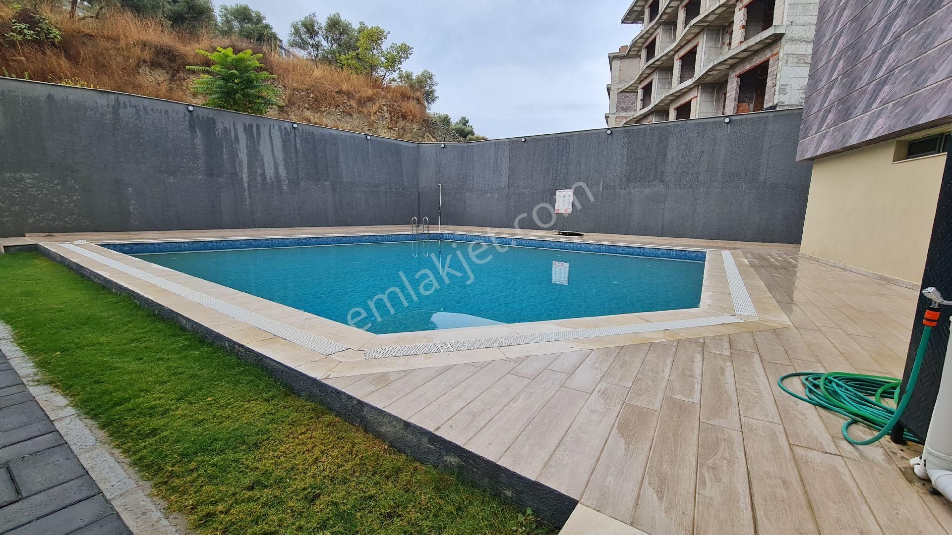 Kuşadası İkiçeşmelik Mahallesinde2+1 Sıfır Eşyalı Satılık Daire - Görsel 24