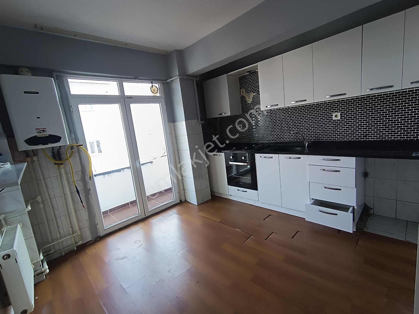 Üsk/yavuztürk Mah/2+1 Arakat Balkonlukiralık Daire - Görsel 10